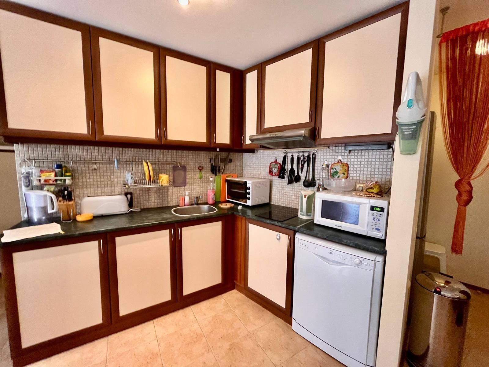 Trzypokojowy apartament w kompleksie Sunny Victory – 300 metrów od morza