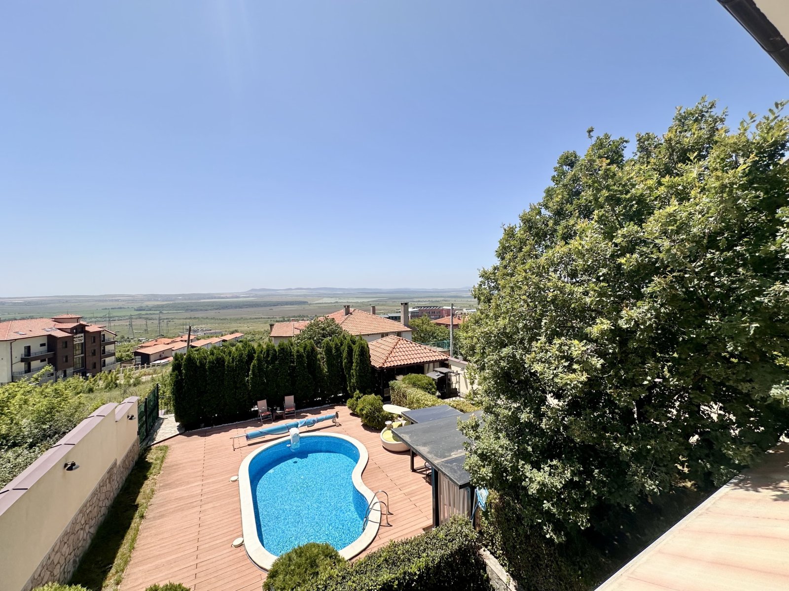 Dom jednorodzinny z garażem, basenem i widokiem na morze w Kosharitsa, Bułgaria