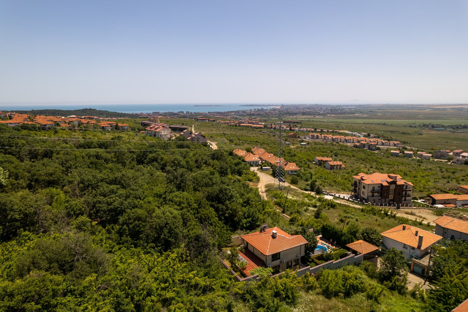 Dom jednorodzinny z garażem, basenem i widokiem na morze w Kosharitsa, Bułgaria
