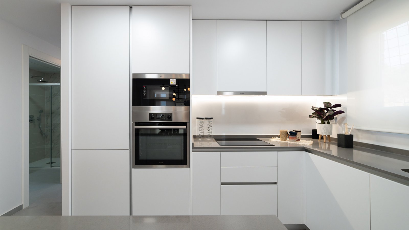 Przestronny apartament z panoramicznym widokiem na morze i pole golfowe Benidorm