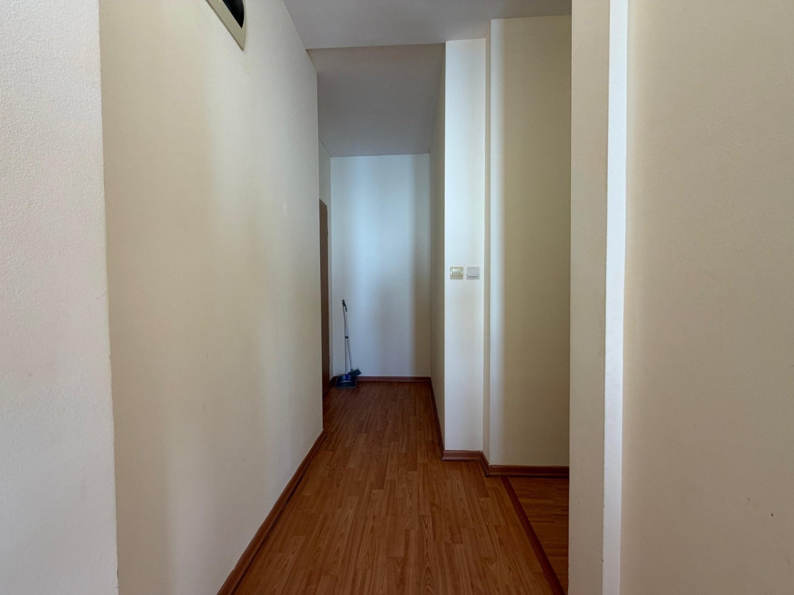 Dwupokojowe mieszkanie (2+1) w kompleksie mieszkaniowym Garden of Eden, Sweti Włas.