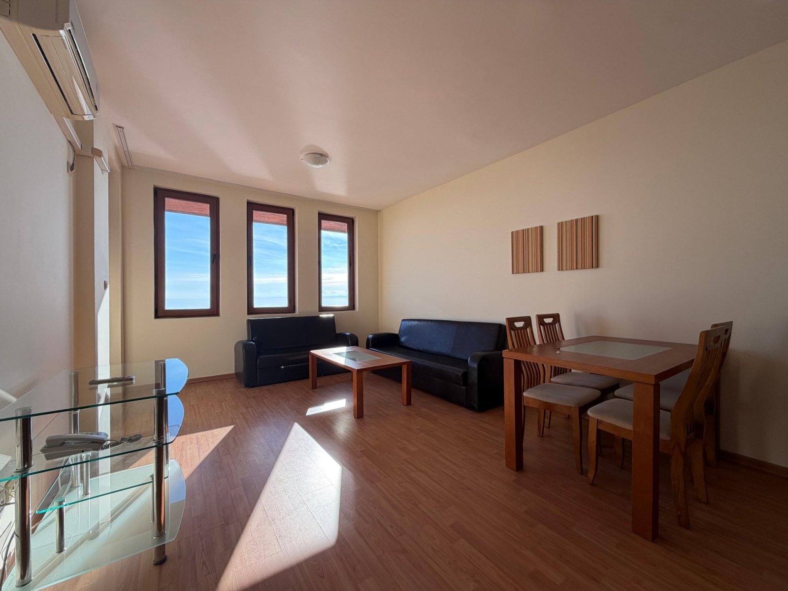 Dwupokojowe mieszkanie (2+1) w kompleksie mieszkaniowym Garden of Eden, Sweti Włas.