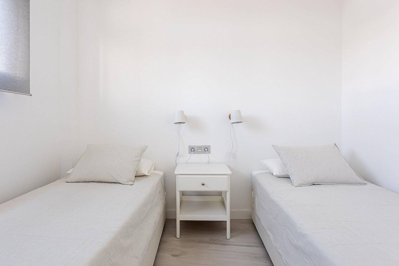 Nowoczesne apartamenty z basenem w pobliżu lotniska, Vera