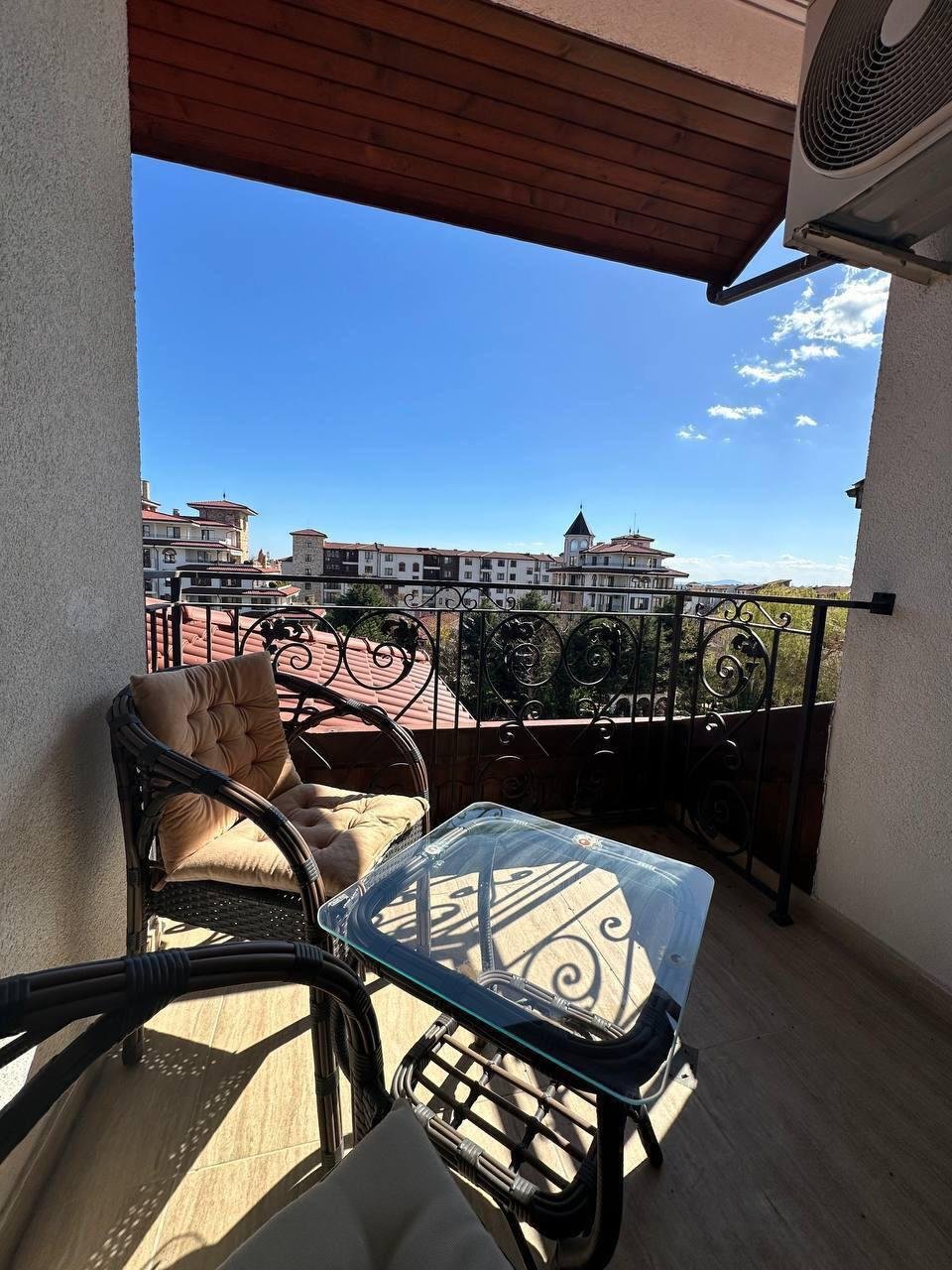 Dwupokojowe mieszkanie z widokiem na basen w kompleksie Esteban, Nessebar, Bułgaria