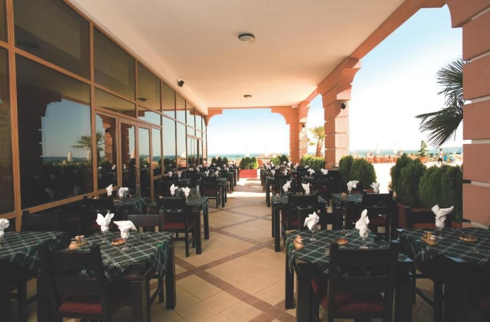 Trzypokojowe mieszkanie w kompleksie „Majestic” w Słonecznym Brzegu