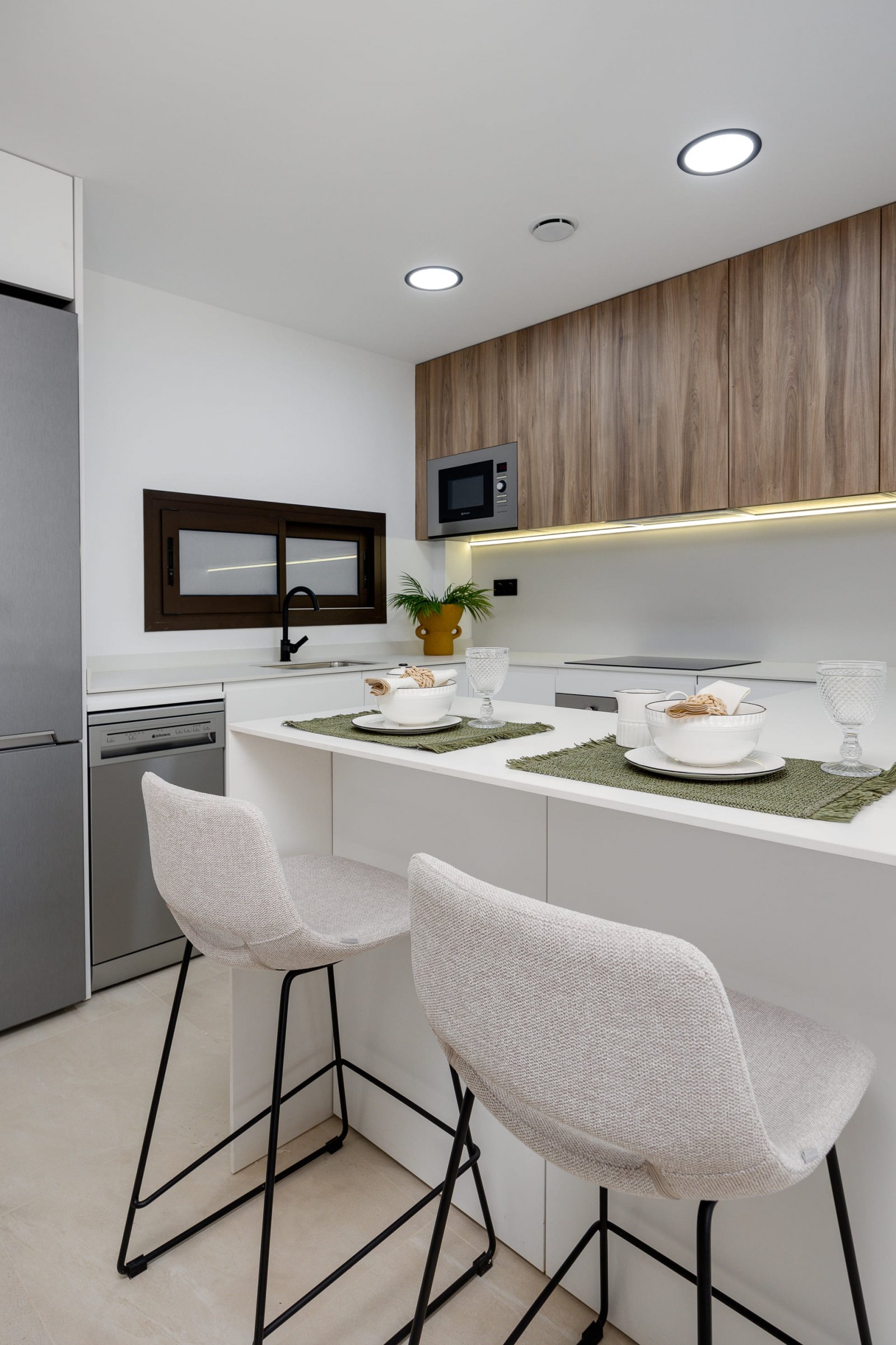 Nowoczesne apartamenty nad morzem, 100 m od pola golfowego, Los Alcázares