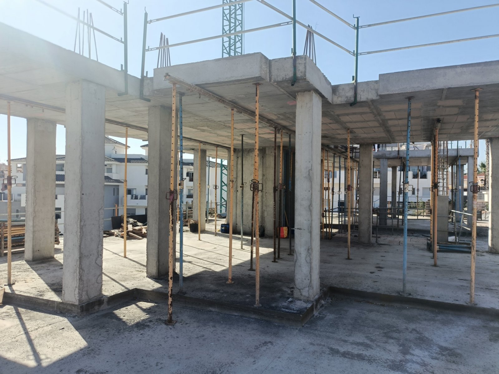 W pełni umeblowane apartamenty z tarasem i wspólnym basenem, Las Filipinas