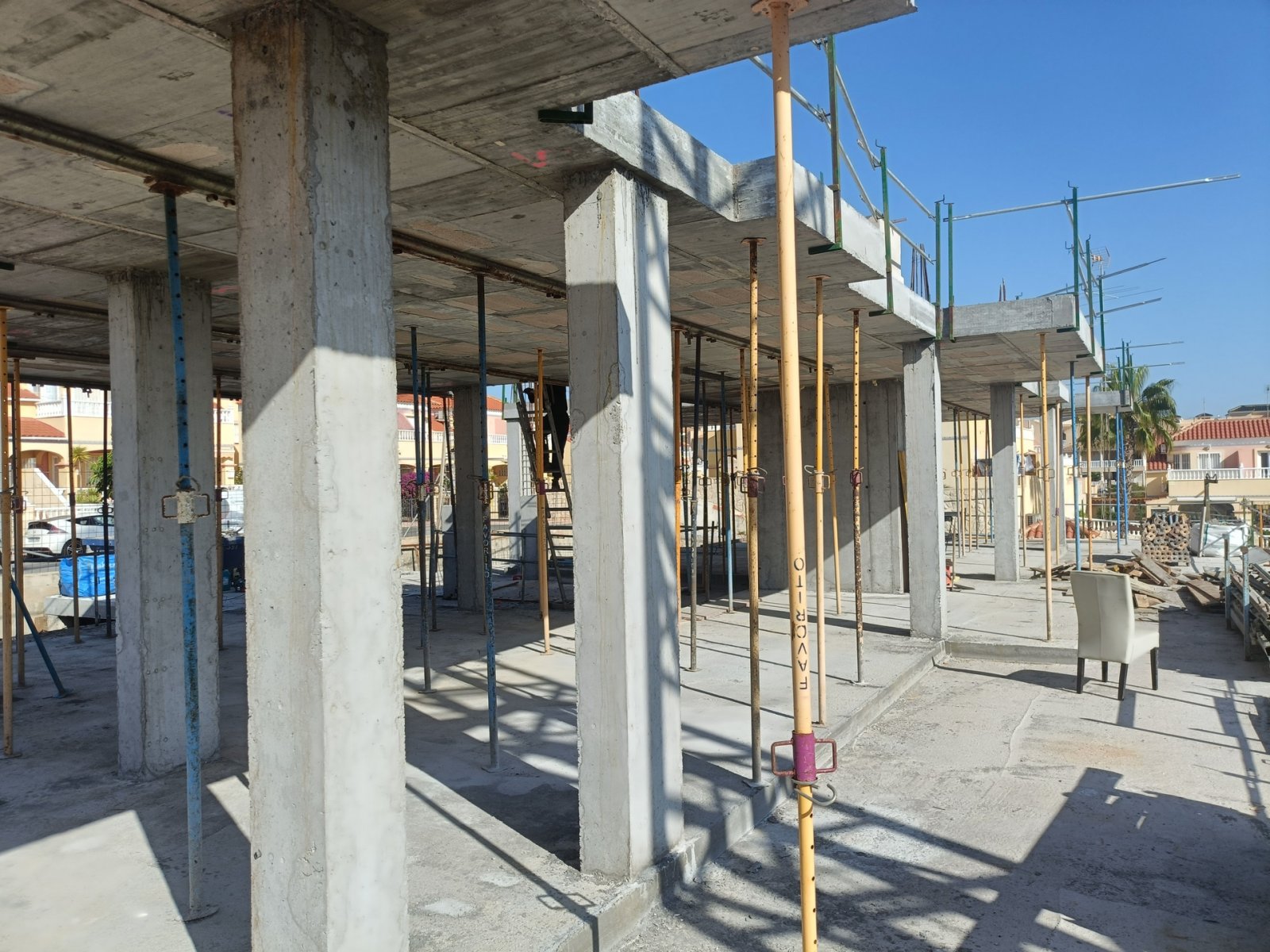 W pełni umeblowane apartamenty z tarasem i wspólnym basenem, Las Filipinas