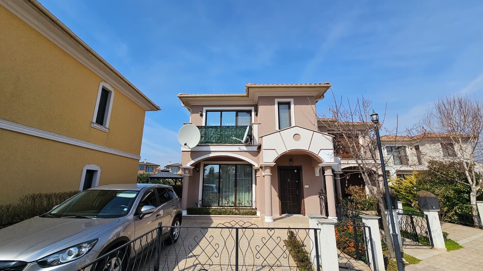 Dom jednorodzinny w kompleksie Victoria Lake Nord Pomorie, Bułgaria