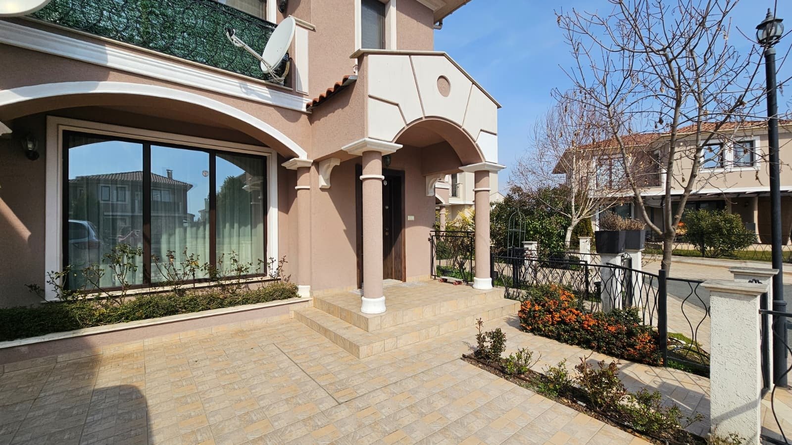 Dom jednorodzinny w kompleksie Victoria Lake Nord Pomorie, Bułgaria