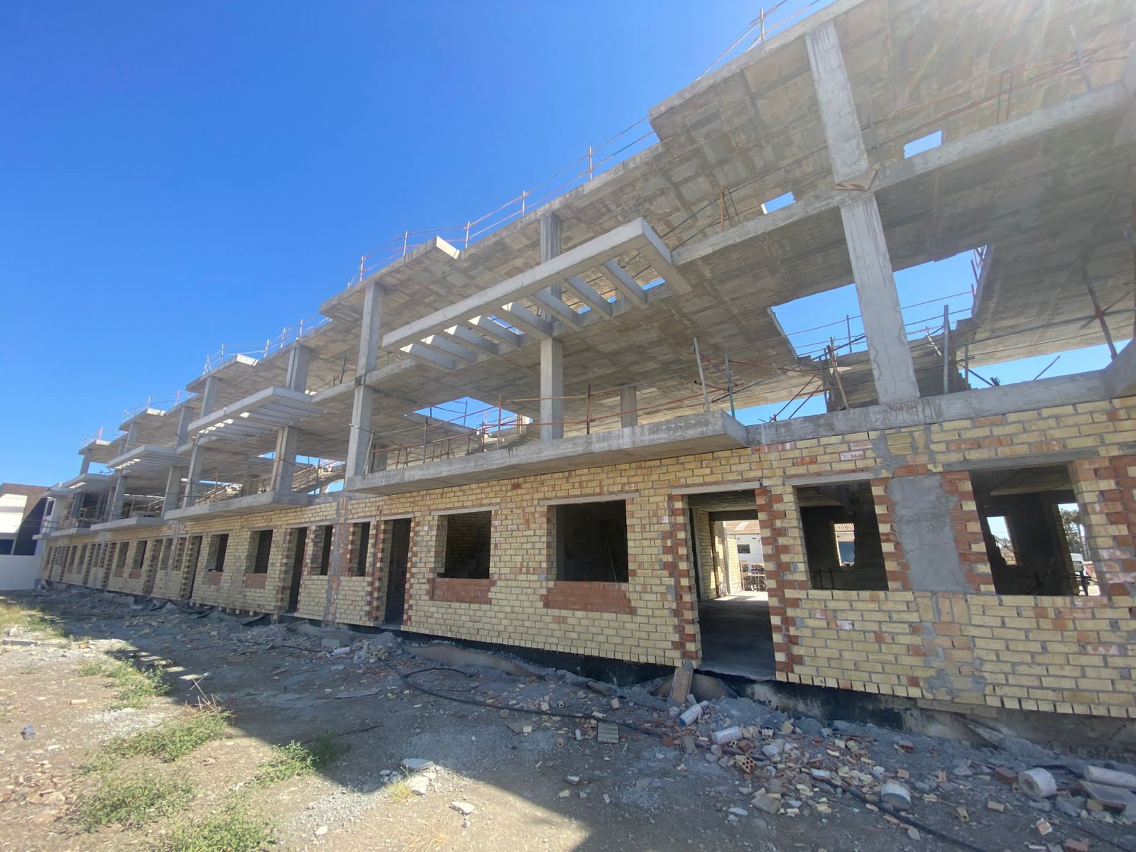 Ekskluzywny dom szeregowy z prywatnym basenem i ogrodem nad morzem, Torrox