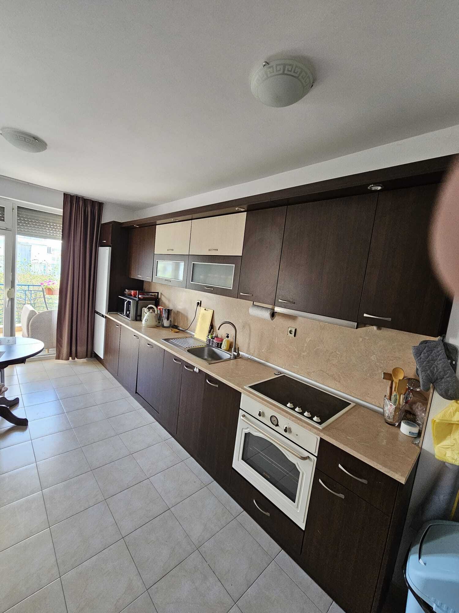 Dwupoziomowe mieszkanie z 4 pokojami o powierzchni 146 m² w centrum Słonecznego Brzegu