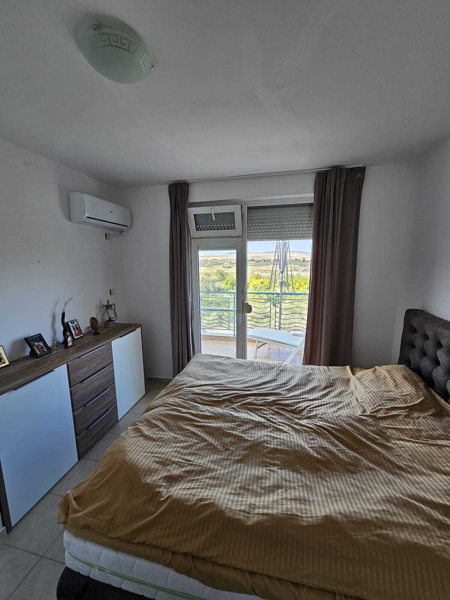 Dwupoziomowe mieszkanie z 4 pokojami o powierzchni 146 m² w centrum Słonecznego Brzegu