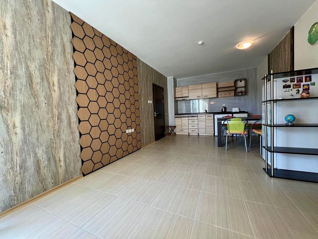 Mieszkanie z 3 pokojami w Apollon 7 w Ravdzie, Bułgaria