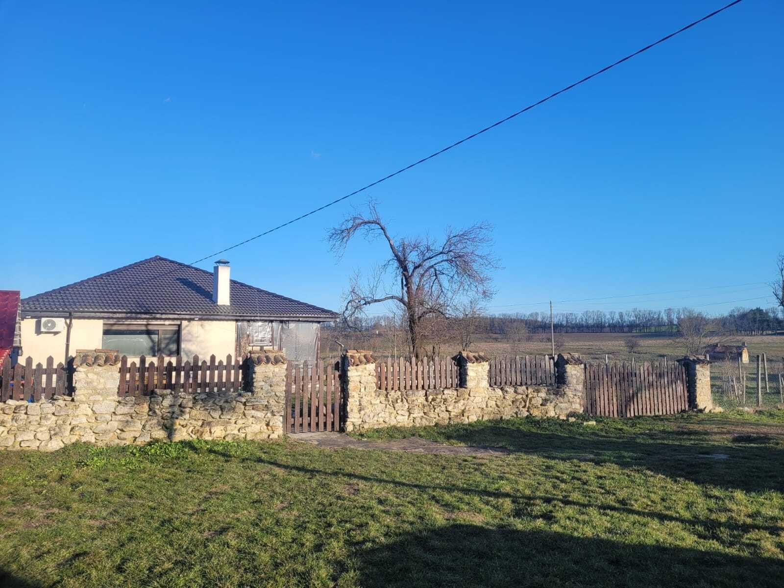 4-pokojowy bungalow w wiosce Malina Dobich, region Bułgaria