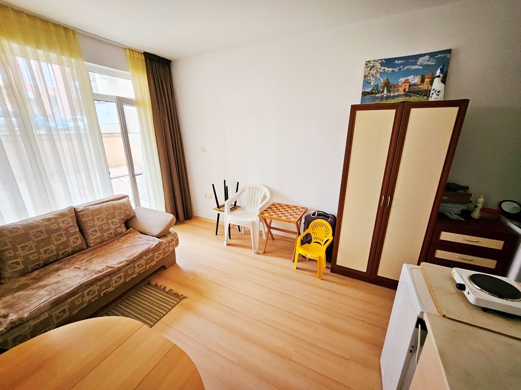 Kompaktowe studio z balkonem | Słoneczny dzień 6 | 37 000 €