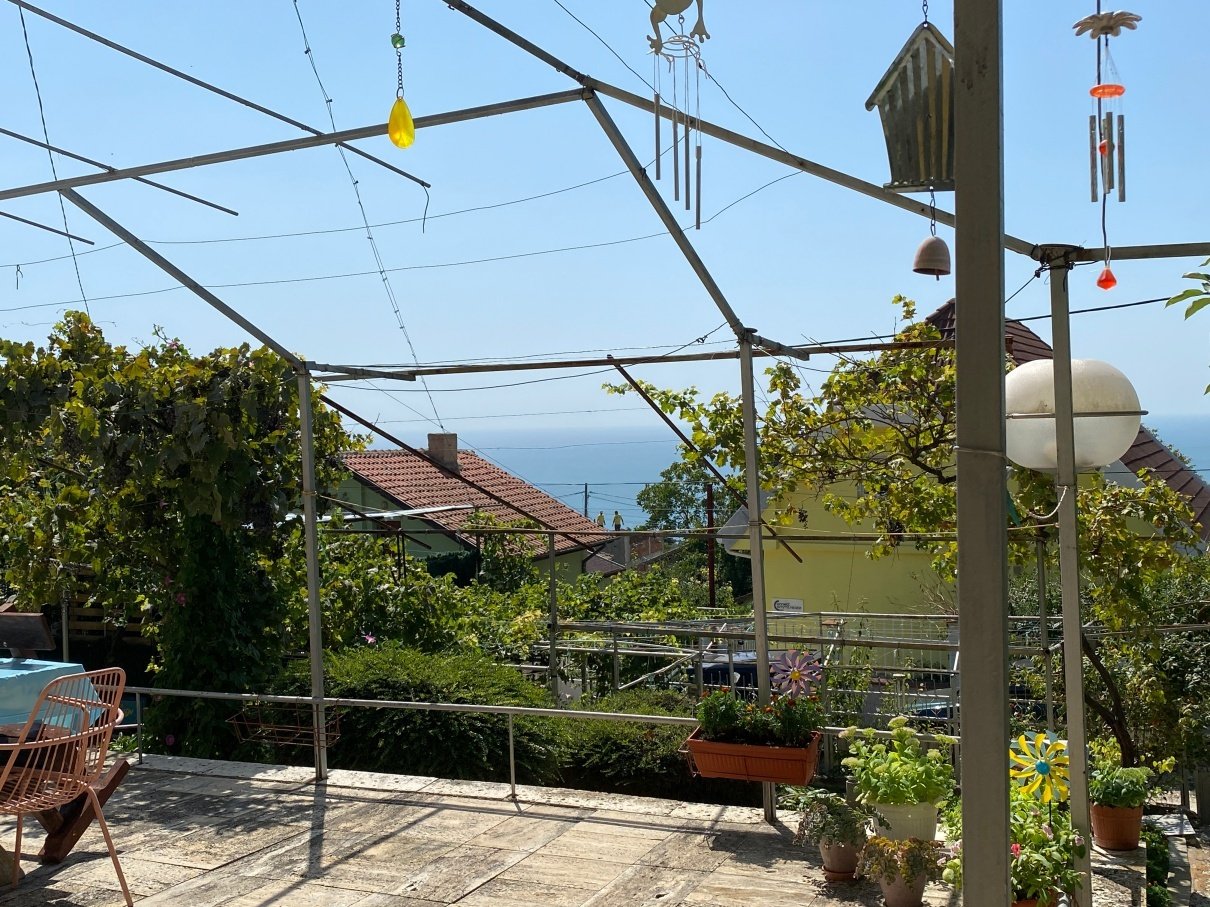 2 bliźniacze domy w Balchik z widokiem na morze