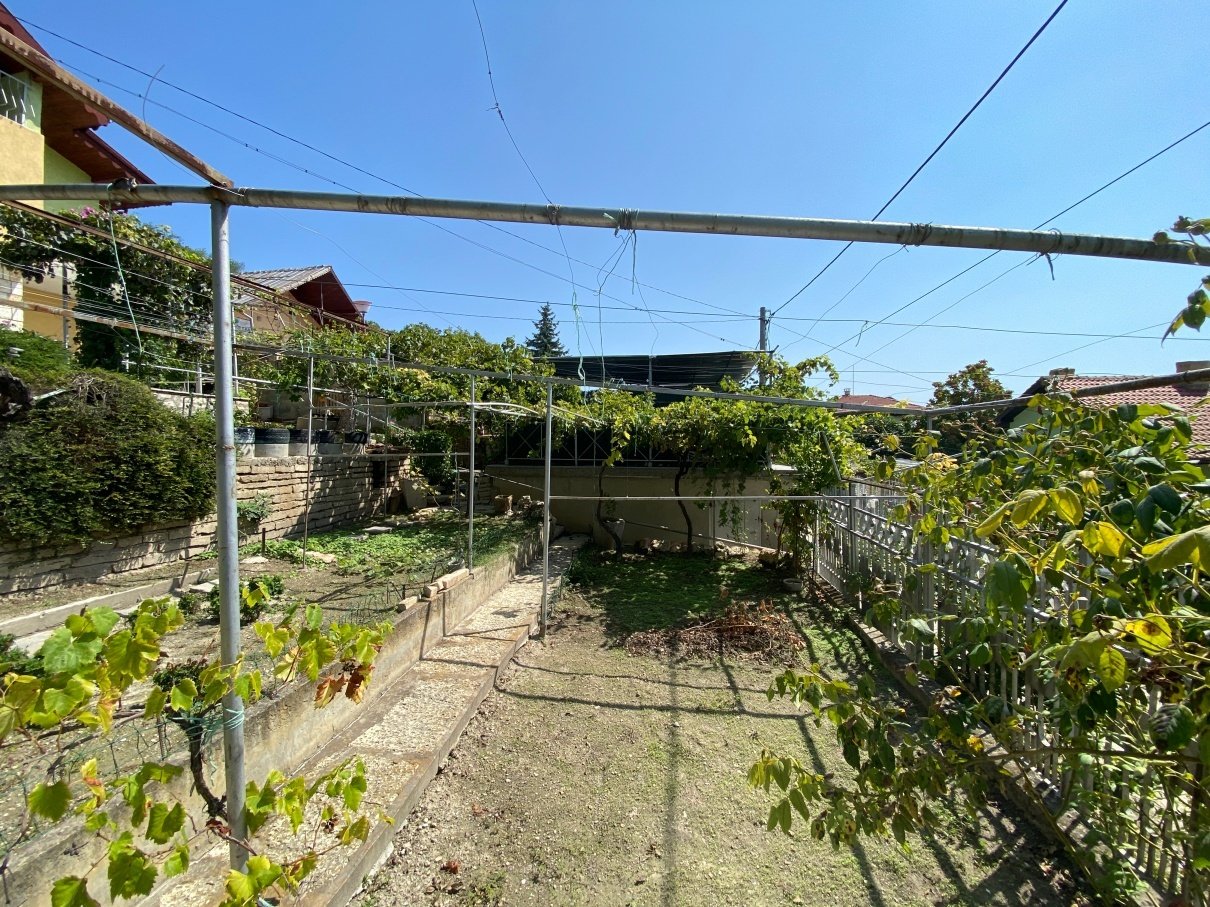 2 bliźniacze domy w Balchik z widokiem na morze