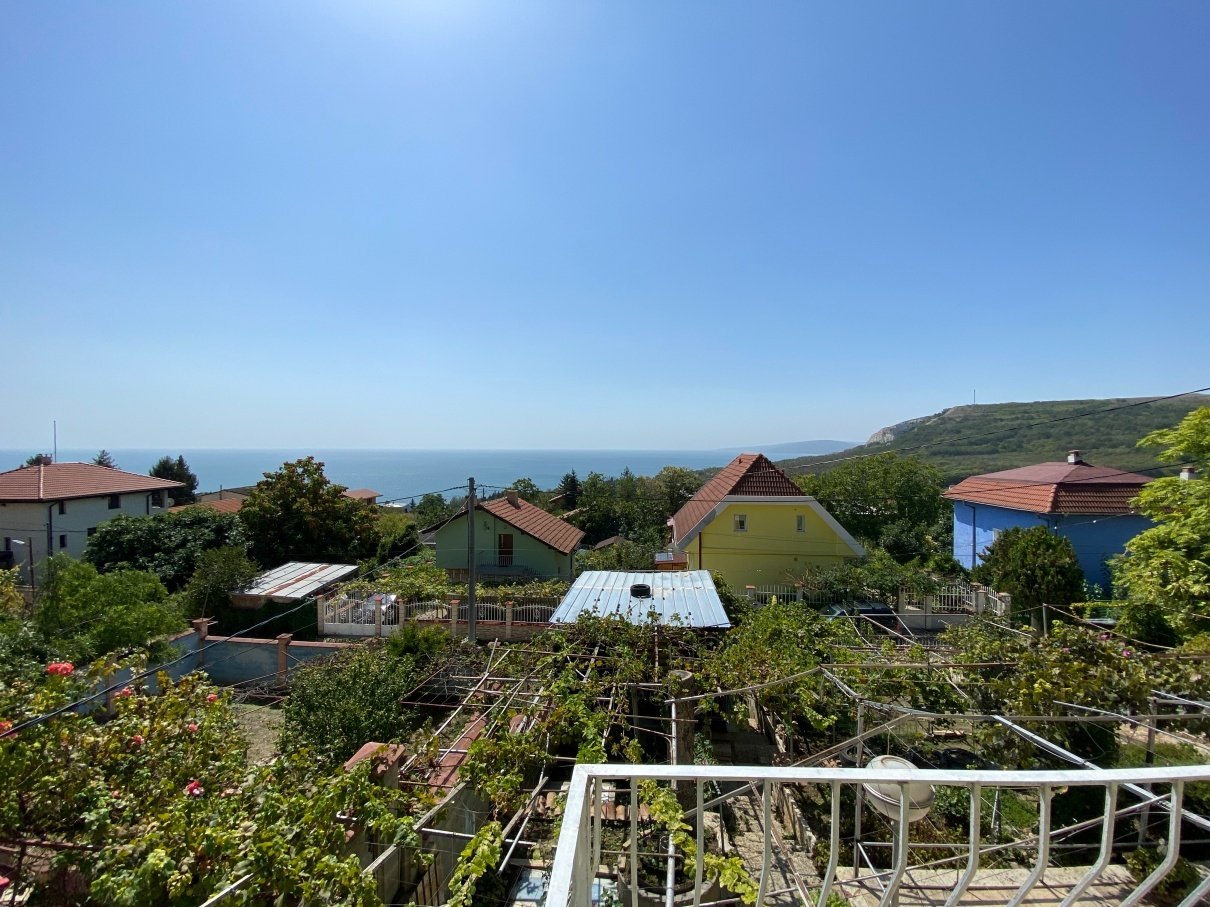 2 bliźniacze domy w Balchik z widokiem na morze