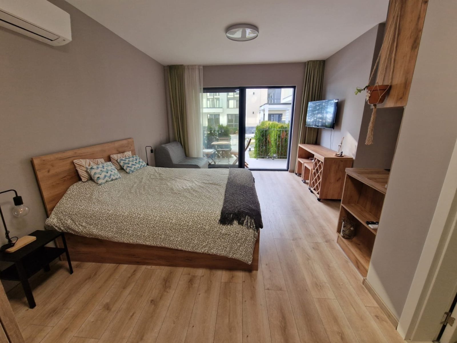 W pełni umeblowane studio z pięknym widokiem na morze i basen w nowym luksusowym kompleksie – Open Sea Residence, Byala, Bułgaria