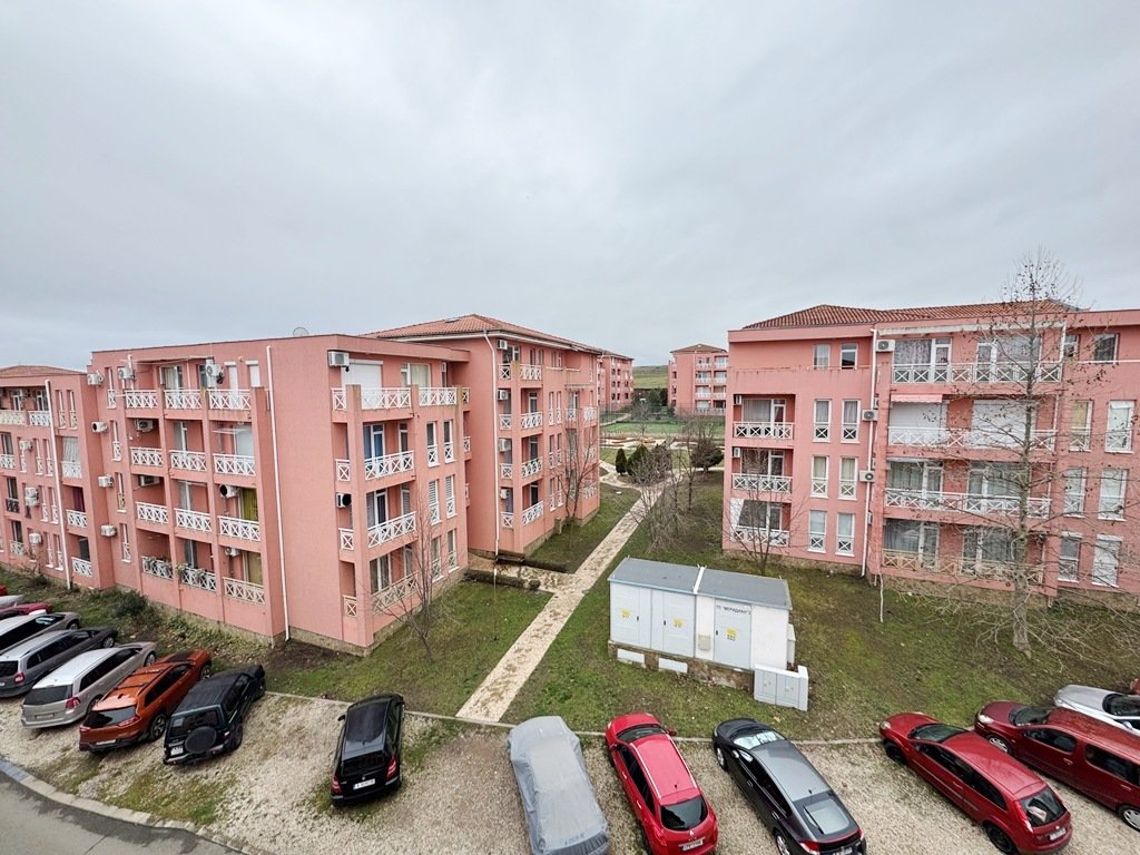 Jasne studio z dużym balkonem w słoneczny dzień 6 – elastyczny układ, duży potencjał