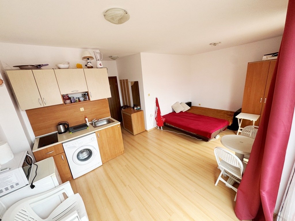 Jasne studio z dużym balkonem w słoneczny dzień 6 – elastyczny układ, duży potencjał