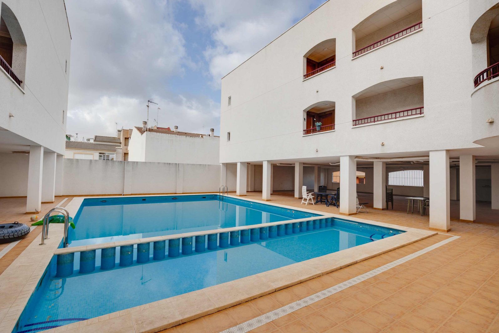 Słoneczne apartamenty, taras i wspólny basen, San Fulgencio
