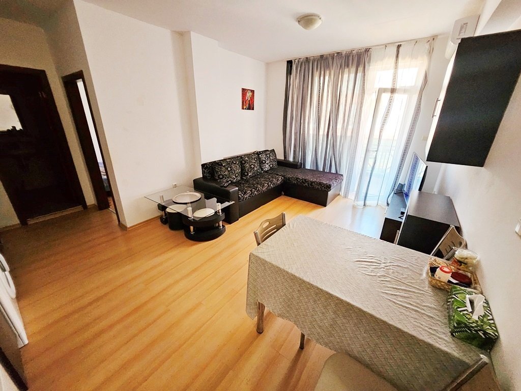 Przestronne mieszkanie dwupokojowe z tarasem w Sunny Day 6 – Przystępna okazja inwestycyjna