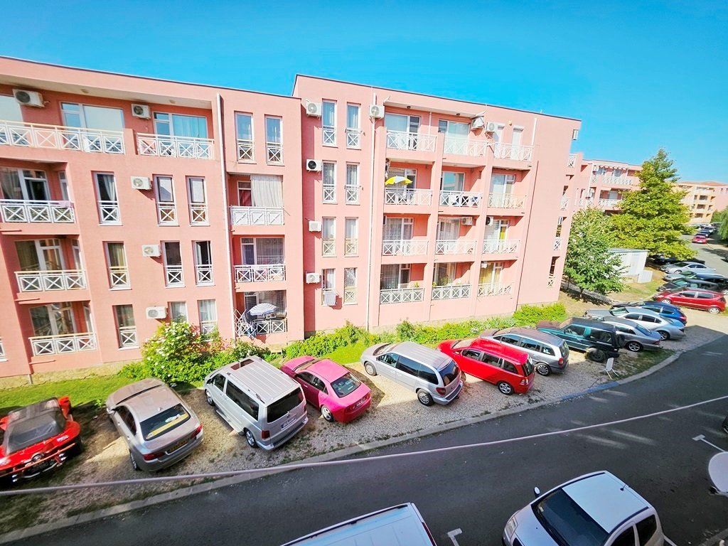 Przestronne mieszkanie dwupokojowe z tarasem w Sunny Day 6 – Przystępna okazja inwestycyjna