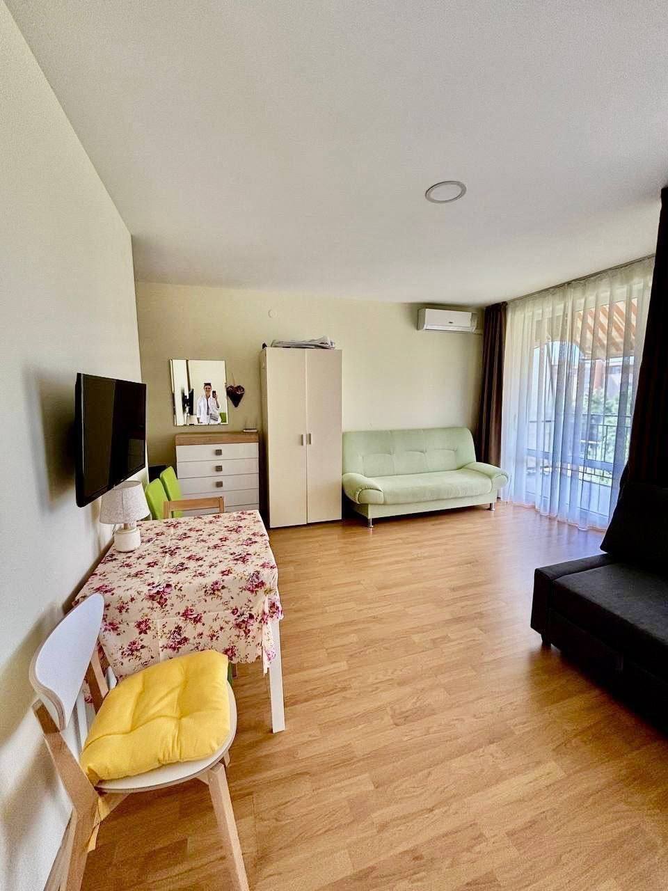 Studio im Orchideenkomplex Fort Noks, Sonnenstrand, Bulgarien — Studio w kompleksie Orchideen im Fort Noks, Słoneczny Brzeg, Bułgaria