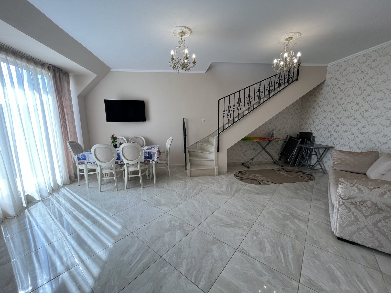 Apartament 4-pokojowy w kompleksie z całorocznym SPA i krytym basenemSPA