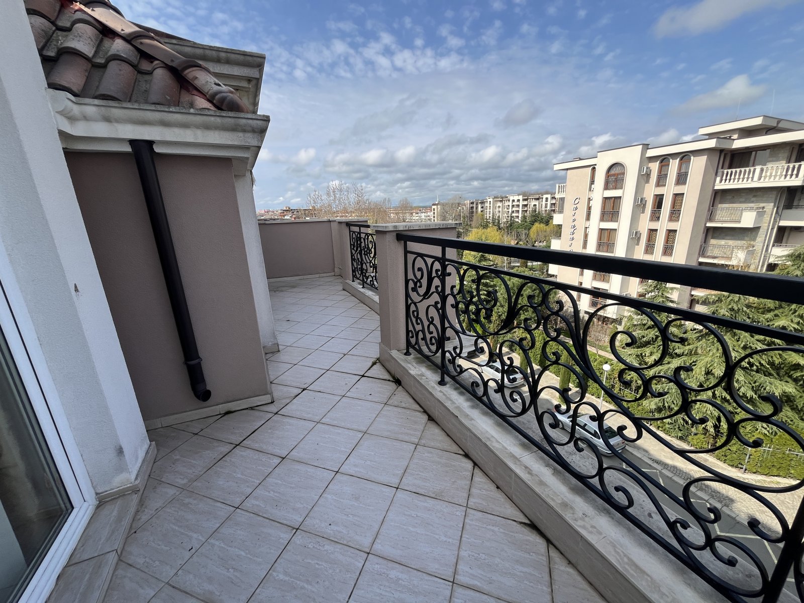 Apartament 4-pokojowy w kompleksie z całorocznym SPA i krytym basenemSPA