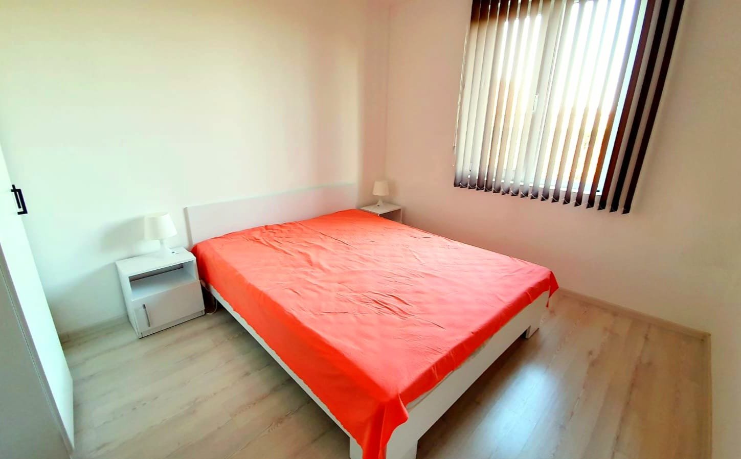 Erdgeschosswohnung mit einem Schlafzimmer direkt am Strand von Gradina mit Meerblick von der Veranda