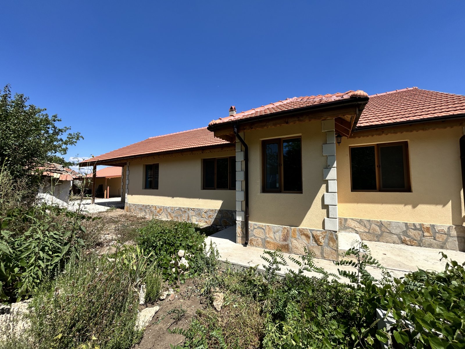 Neubauhaus in Gurkovo, in der Nähe von Balchik und dem Meer