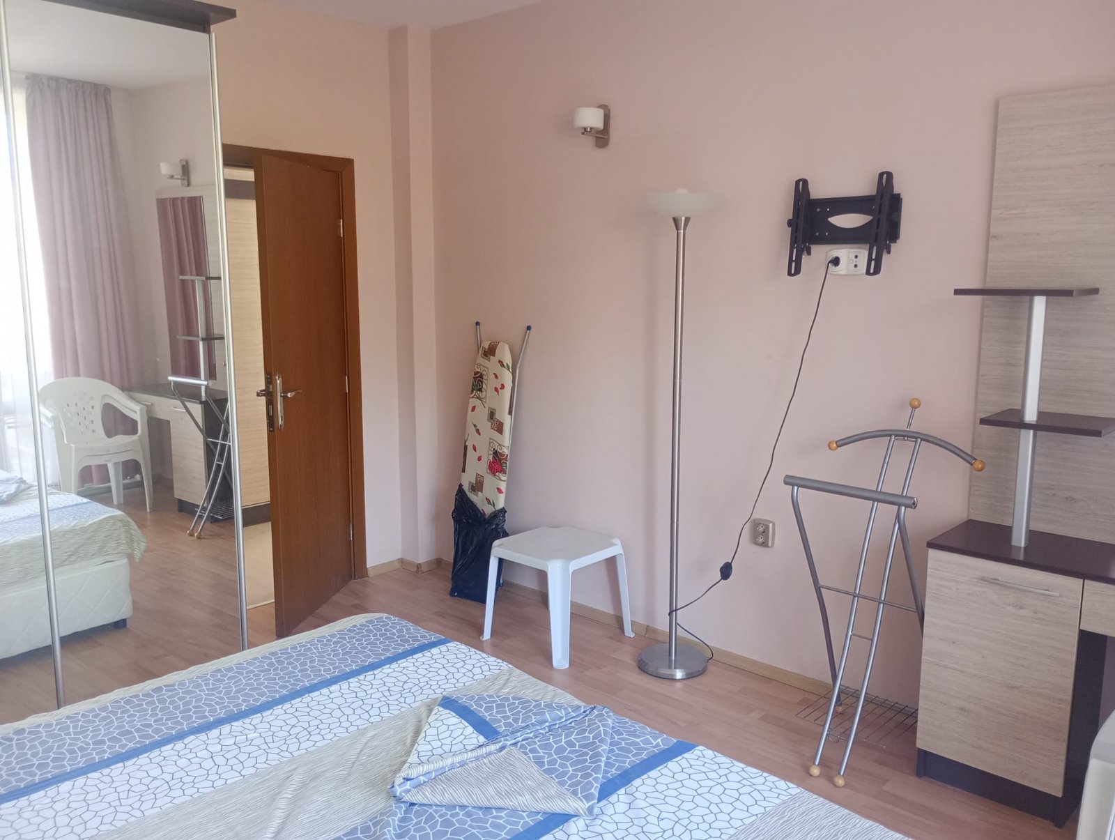 Wunderschöne, komplett möblierte Zweizimmerwohnung in den Eden Apartments in Sunny Beach