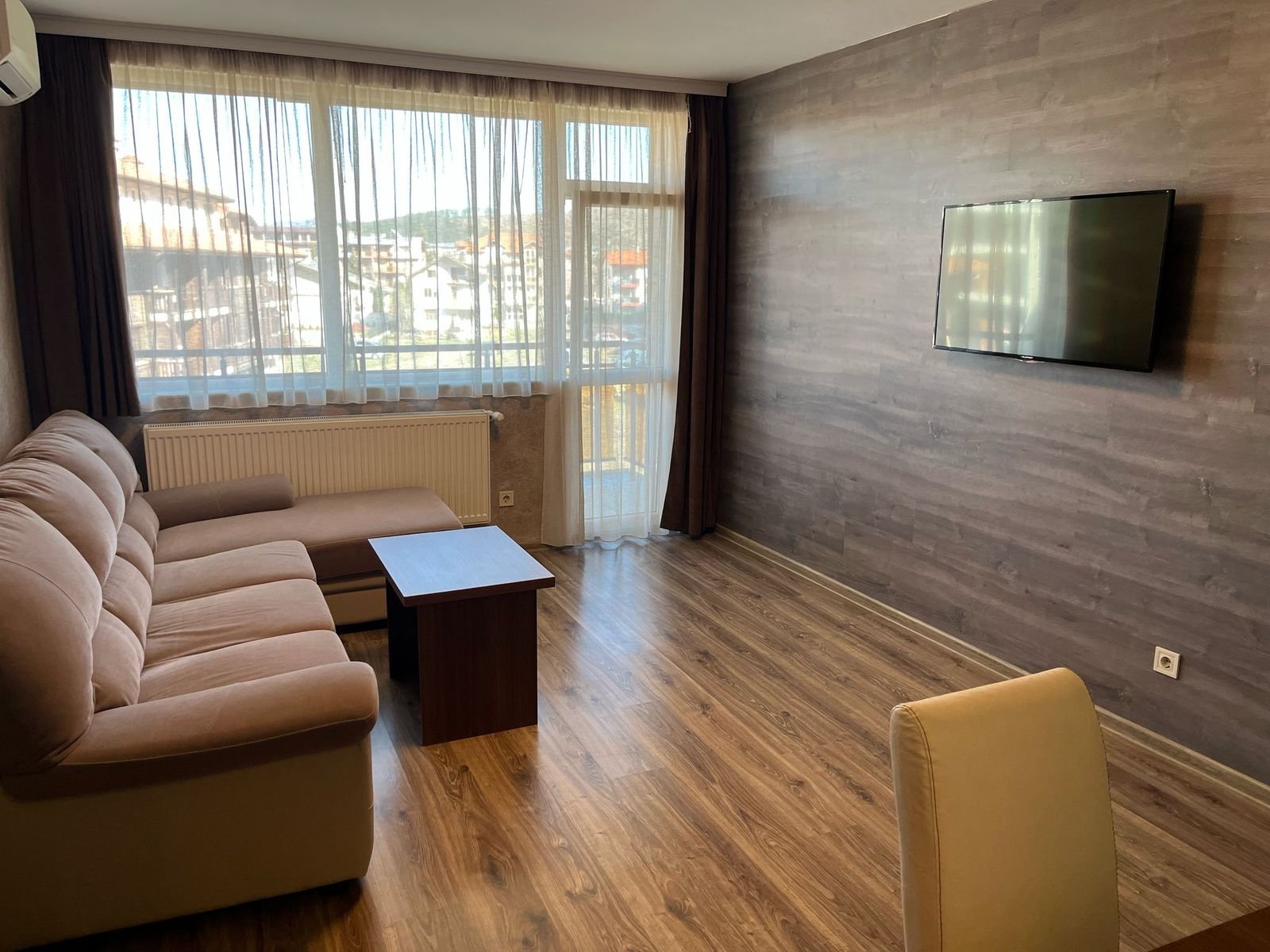 Ich verkaufe eine möblierte 2-Zimmer-Wohnung in Velingrad, Bezirk Ladzhene.