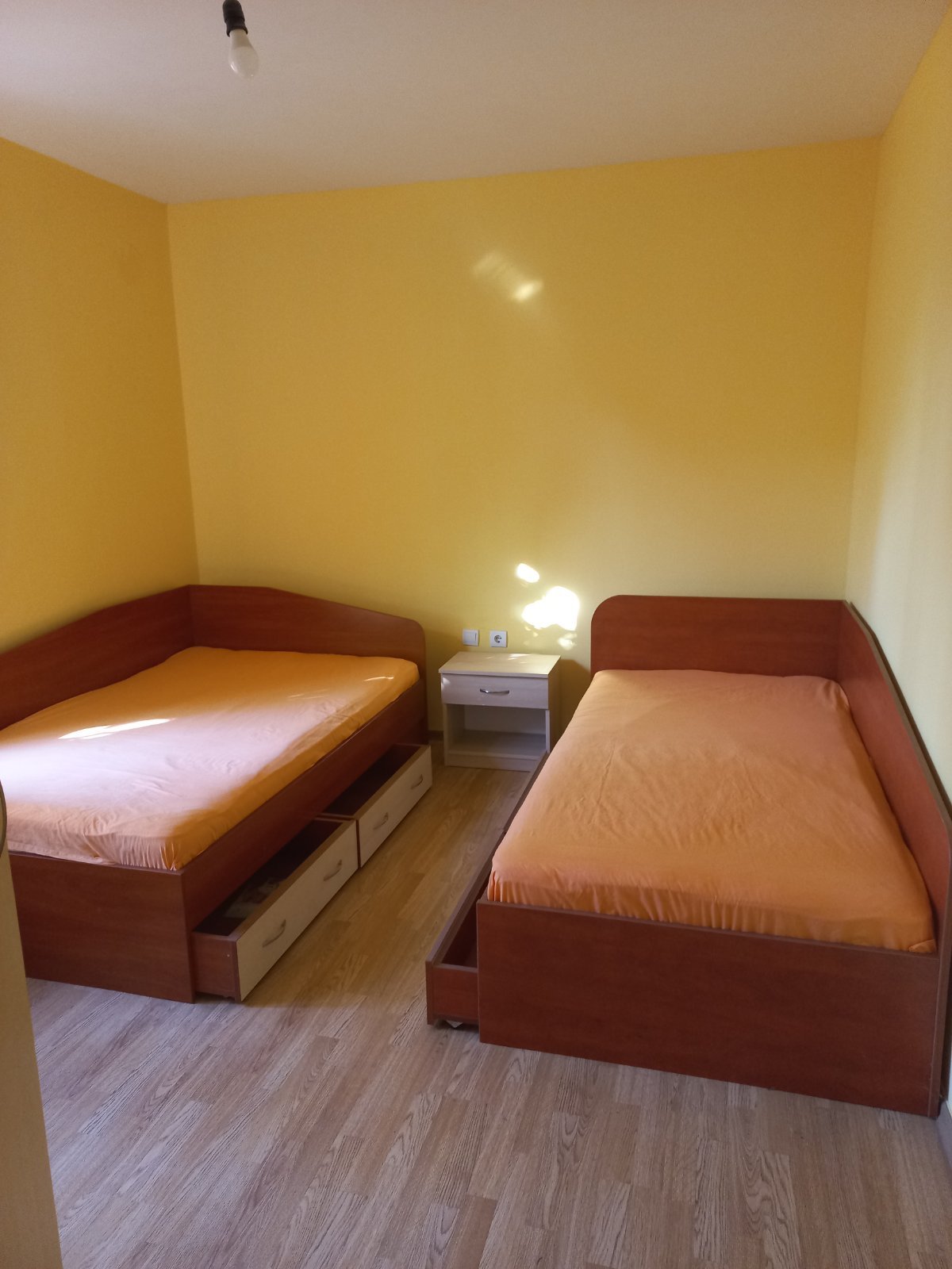 Geräumige Mehrzimmerwohnung in Sveti Vlas mit 2 im Preis inbegriffenen Parkplätzen