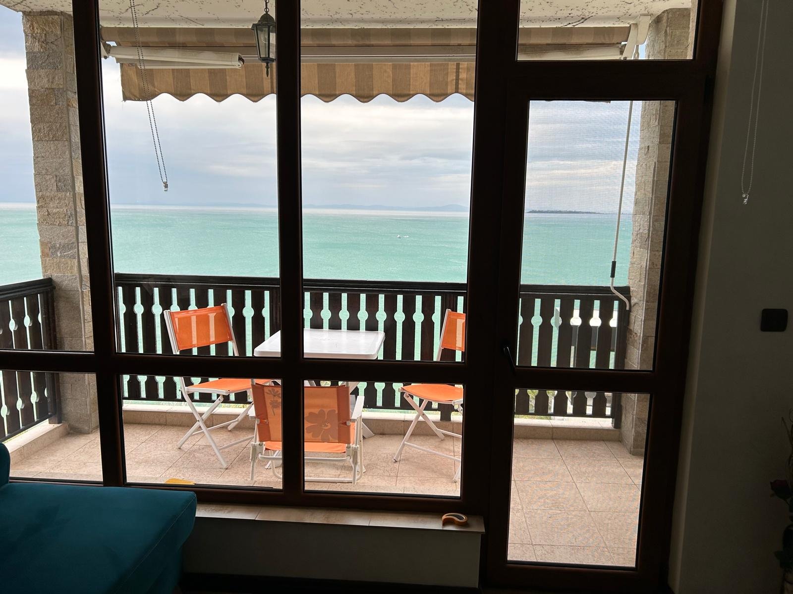 Dwupokojowy apartament w PIERWSZEJ LINII z WIDOKIEM NA MORZE - Sveti Vlas, kompleks Tryavna Beach