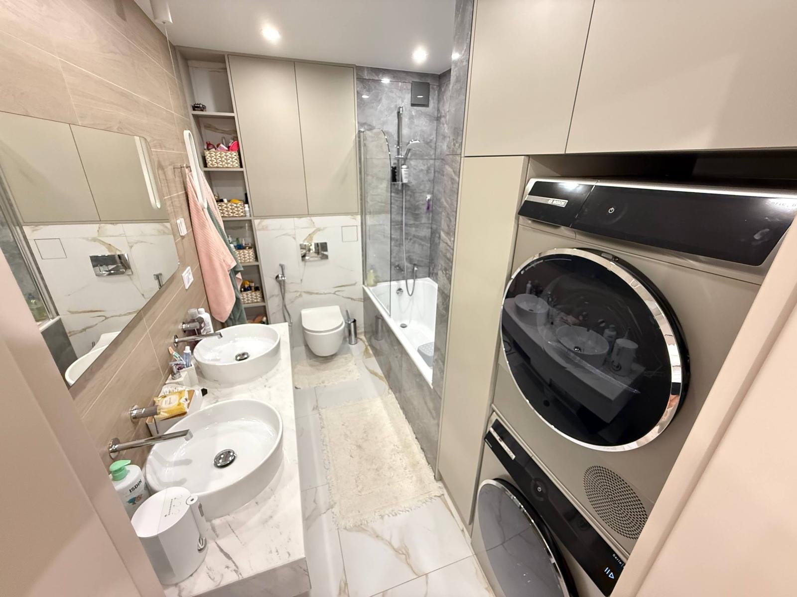 Designerski apartament z dwiema sypialniami w ośrodku Flora Beach Resort w Pomorie