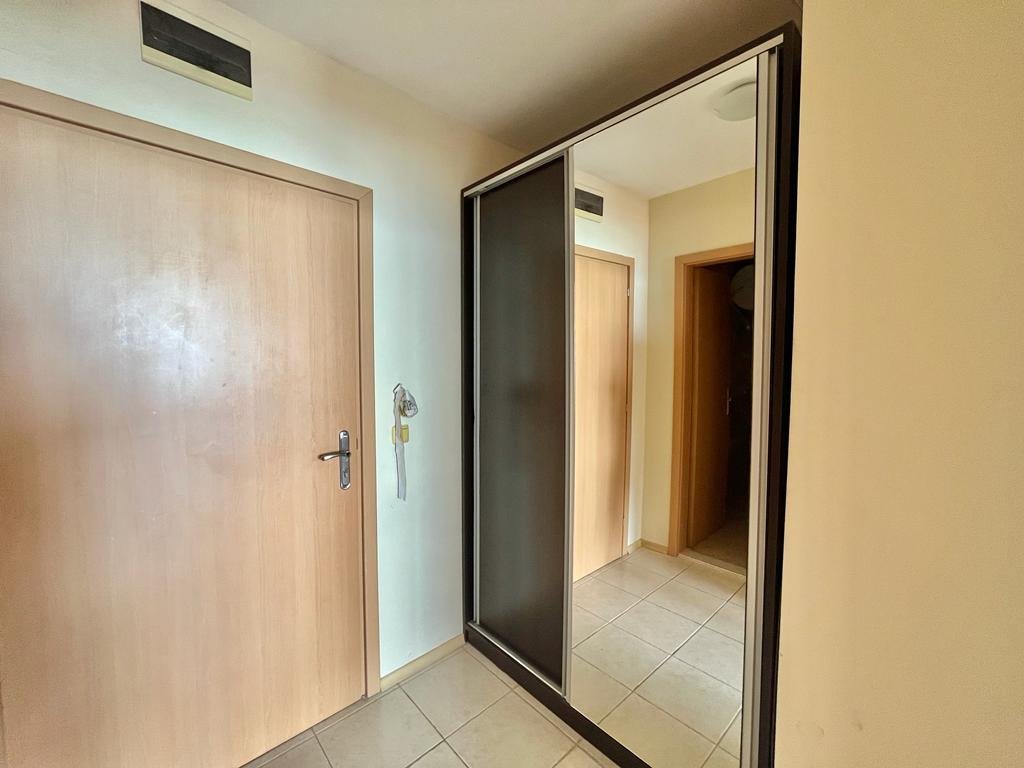 Oferujemy duży apartament z jedną sypialnią w Słonecznym Brzegu z widokiem na morze!