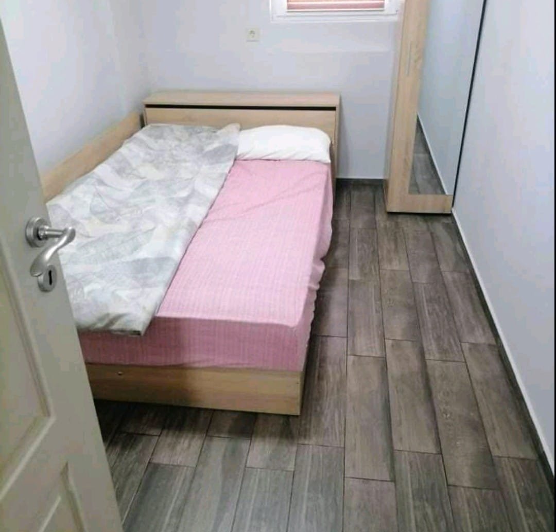 Umeblowane mieszkanie jednopokojowe po gruntownym remoncie w miejscowości Sredec