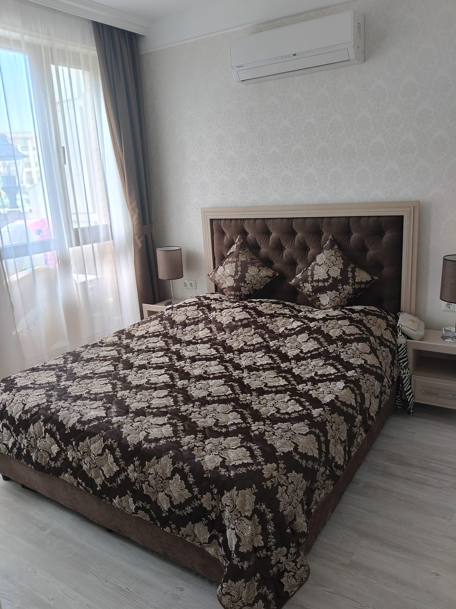   Piękny luksusowy apartament z trzema sypialniami w Harmony Suites Grand Resort, Słoneczny Brzeg  
