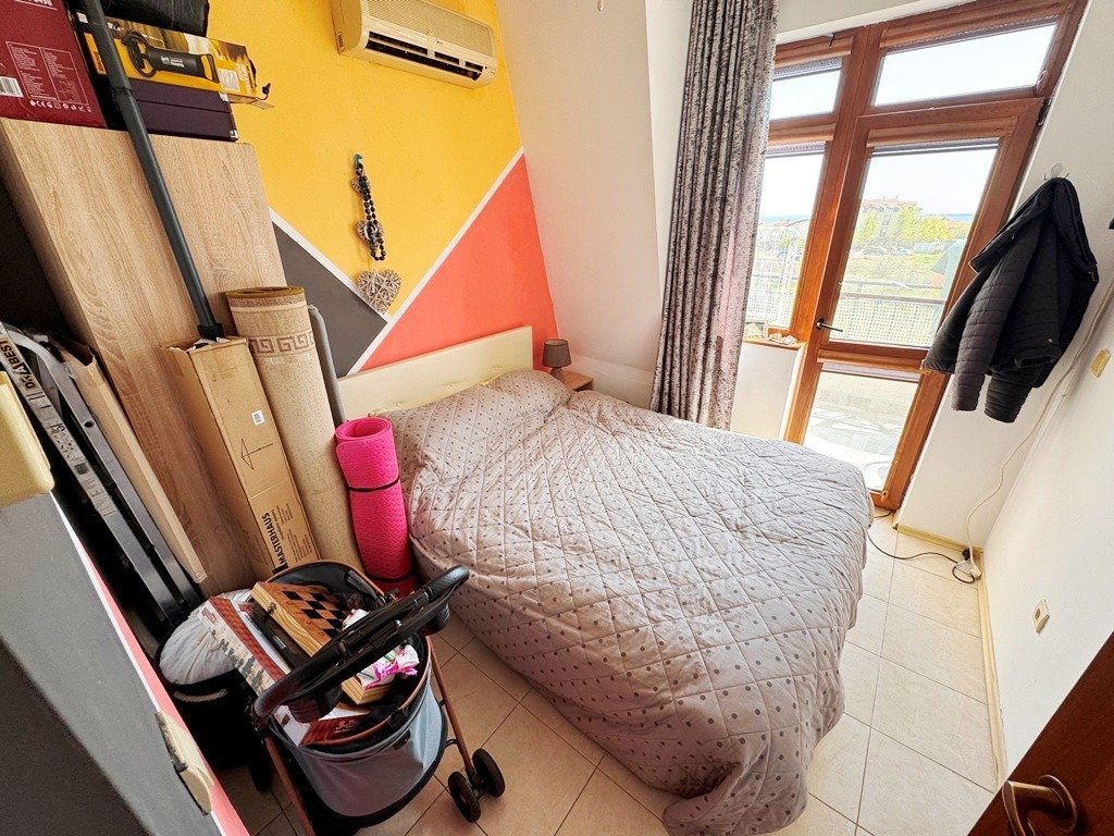 Dwupokojowe mieszkanie z widokiem na morze i basen w Nessebar View