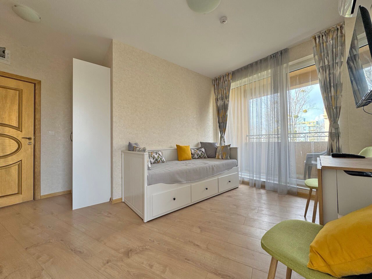Studio z widokiem na ogród w kompleksie Aphrodite Park, Słoneczny Brzeg, Bułgaria