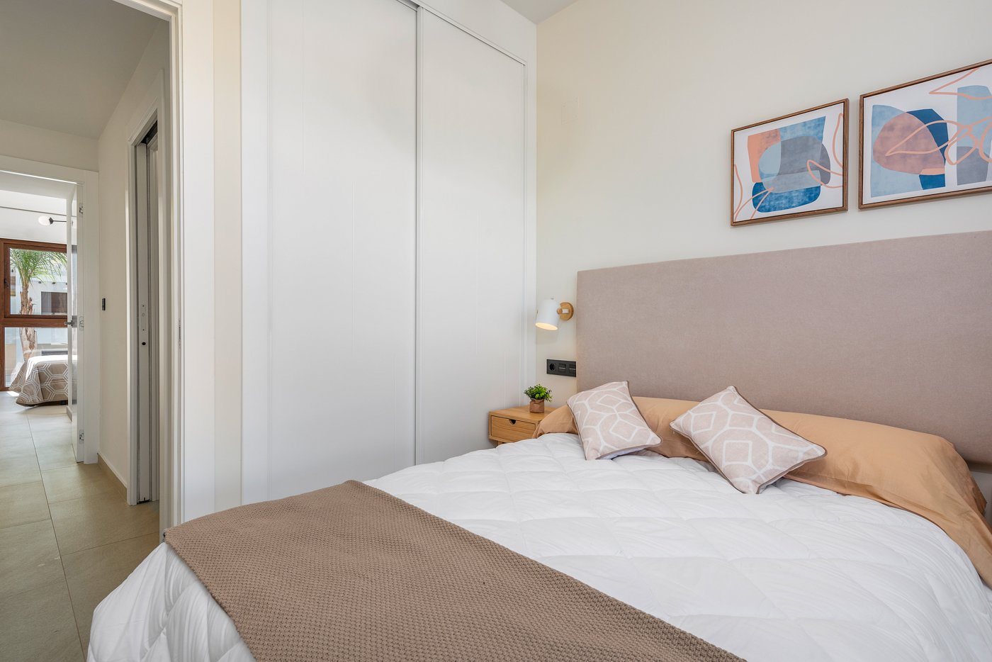 Umeblowane bungalowy, basen i 3,5 km od morza, Torrevieja