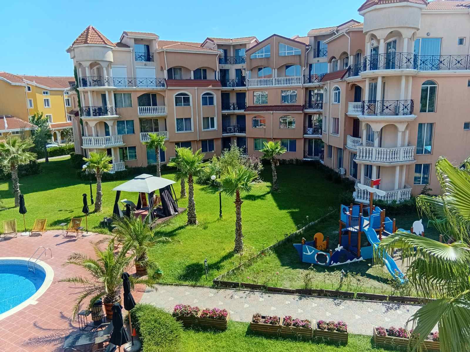 2-pokojowe mieszkanie w pierwszej linii w kompleksie Hacienda Beach, Sozopol, Bułgaria