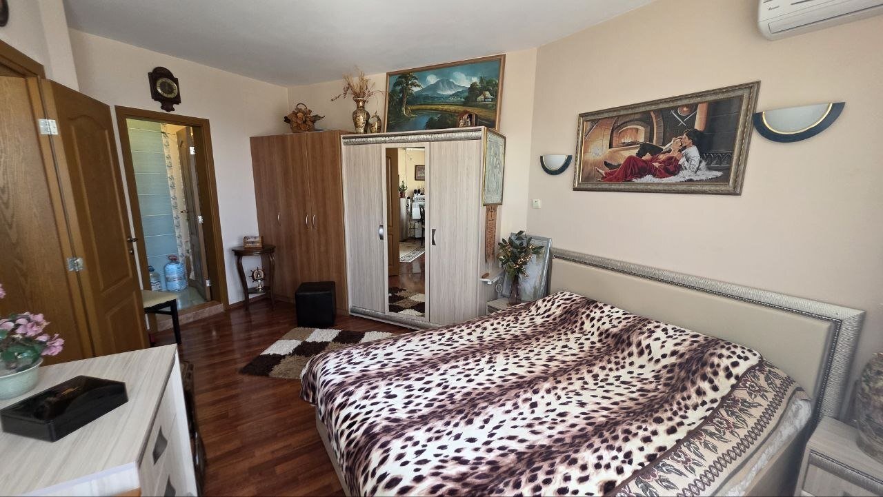 Dwupokojowe mieszkanie z widokiem na morze w kompleksie Sirena w Sveti Vlas, Bułgaria