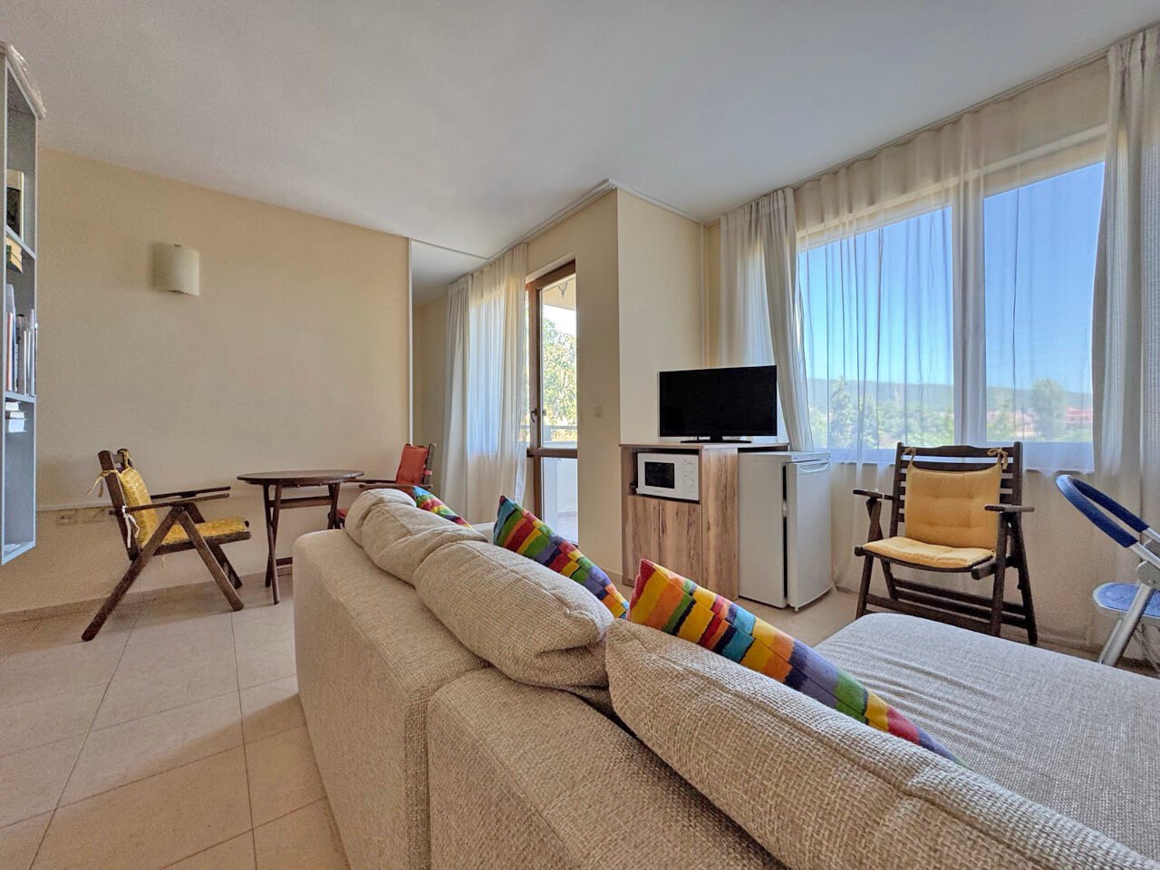 Studio im Komplex Relax mit Blick auf die Berge in Sveti Vlas, BulgarienStudio w kompleksie Relax z widokiem na góry w Sveti Vlas, Bułgaria