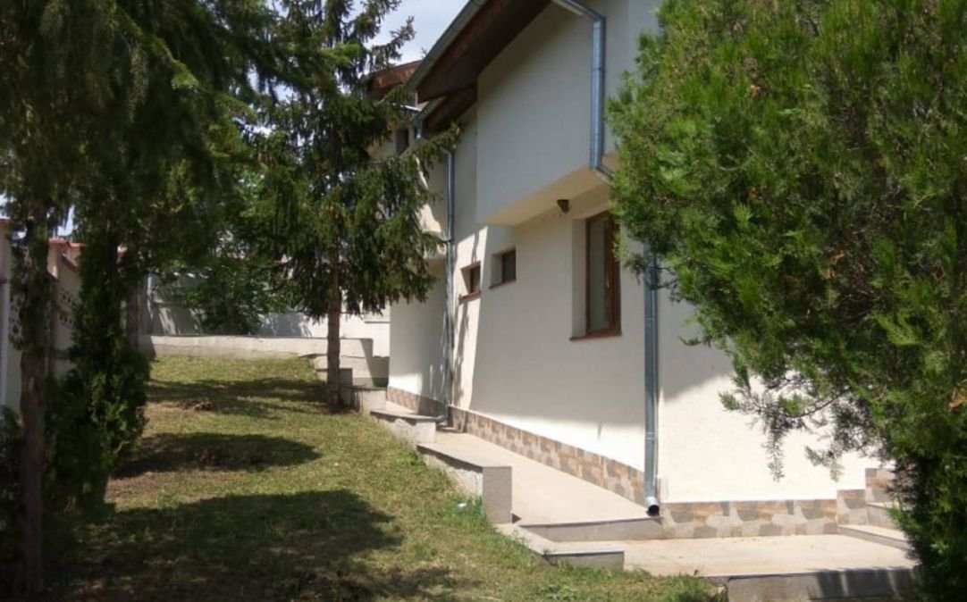 Hojny dom (370 m²) na działce z własnymi winnicami w wiosce Detelina, region Warna, Bułgaria na sprzedaż