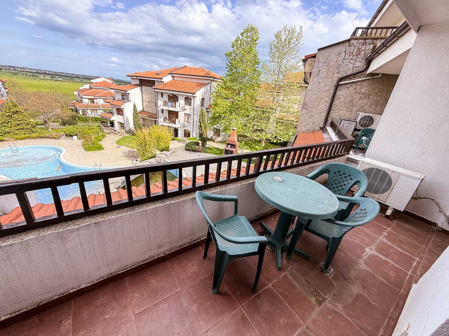 Trzypokojowy apartament z widokiem na morze i basen w kompleksie The Vineyards Resort, Aheloy, Bułgaria